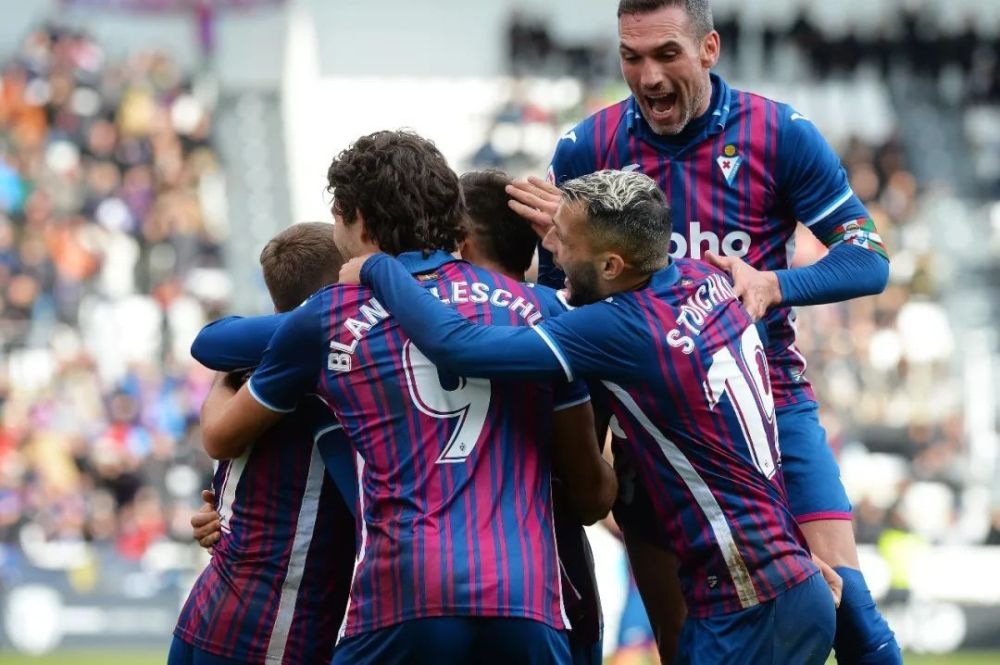 使他们在面 使他们在面